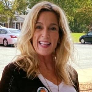 Meet your Posher, Deborah